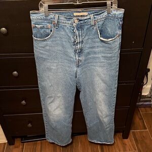 Levi's Light Blue Cropped Jeans